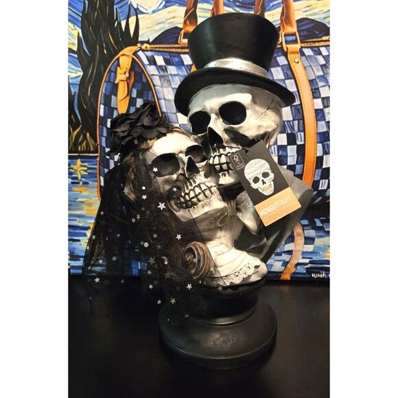 NWT - Midnight Fright Halloween Bride & Groom Bust - Picture 1 of 9
